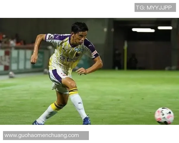 京东不死鸟对决琉球球队展现竞技魅力与团队精神的巅峰之战 京东不死鸟对决琉球球队展现竞技魅力与团队精神的巅峰之战